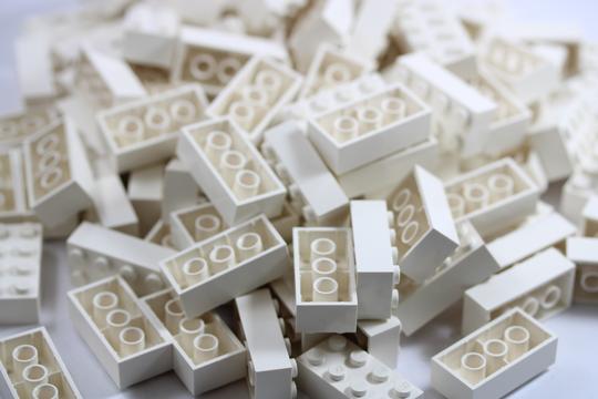 KEEP THEM BUSY | Lego Challenge