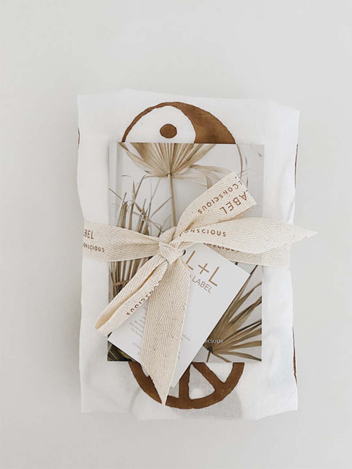 Lion and Lamb cotton peace cot sheet