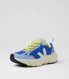VEJA Canary Light Alveomesh Paros Ice Olympe shoe showing light blue and white breathable mesh design with subtle branding.