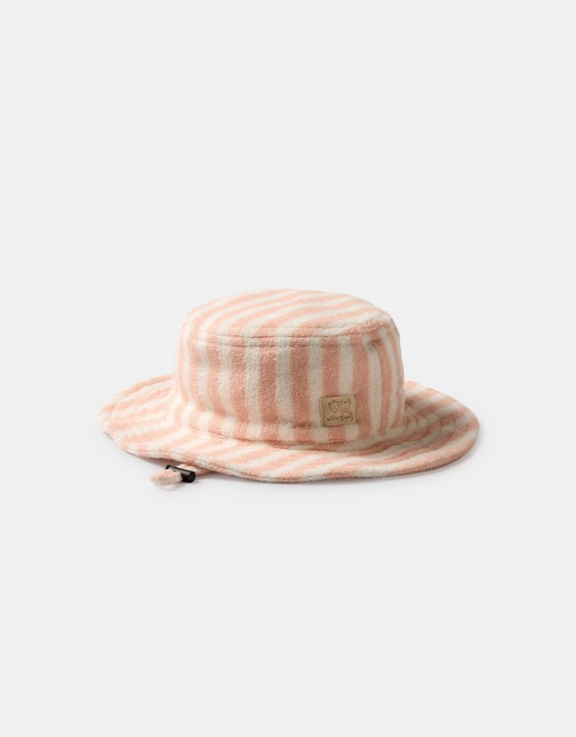 Wilson & Frenchy organic terry sunhat in strawberry wave pattern, featuring wide brim and casual beach style.