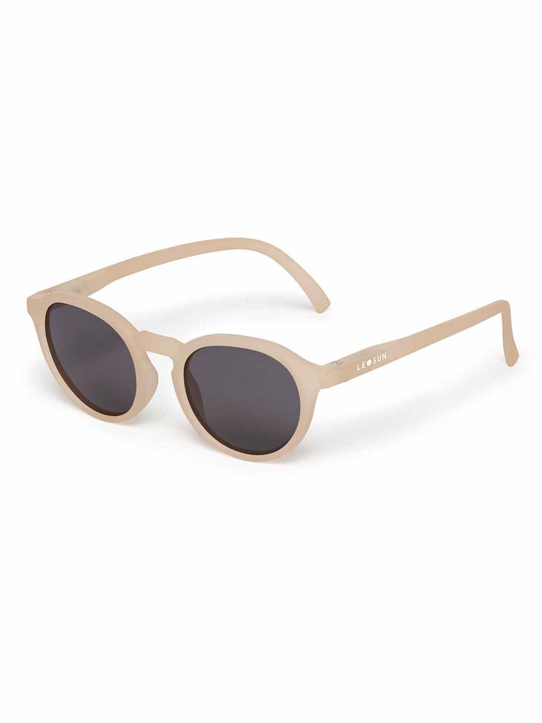 Leosun kids sand sunglasses. polarized lenses and flexible frames